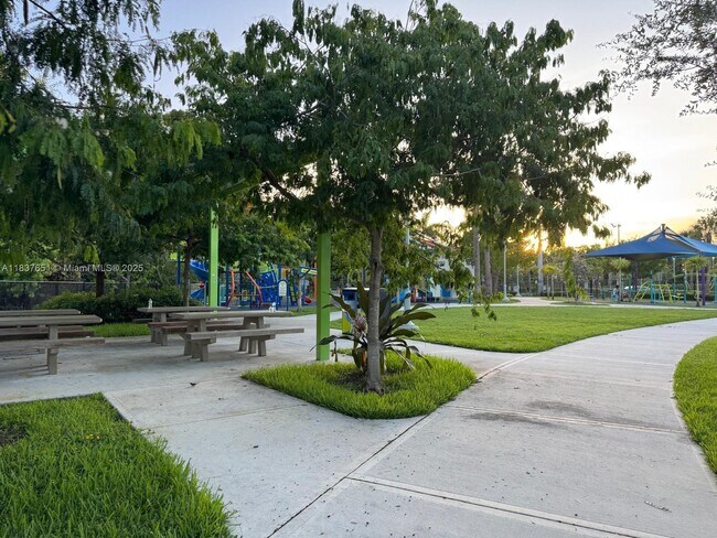 Building Photo - 500 Layne Blvd