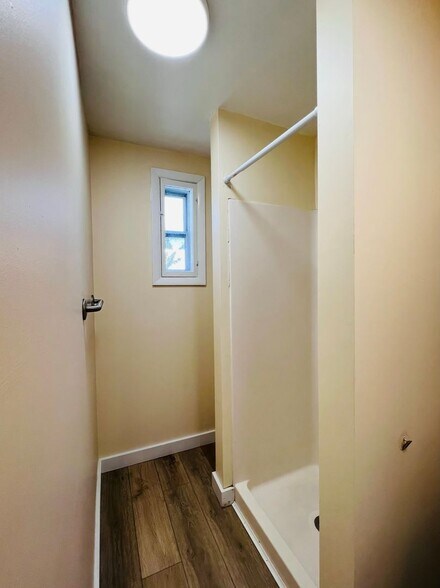 Building Photo - 50-52 Howard St