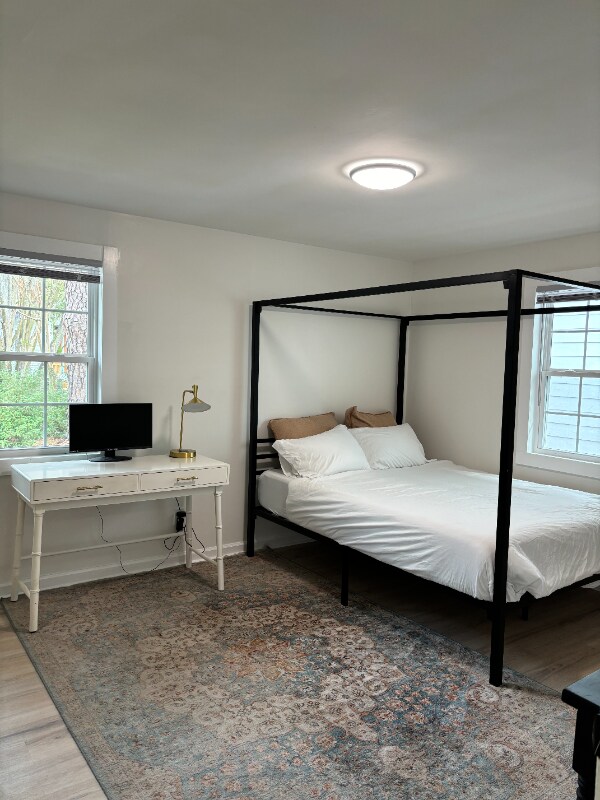 Building Photo - 637 E 35th St