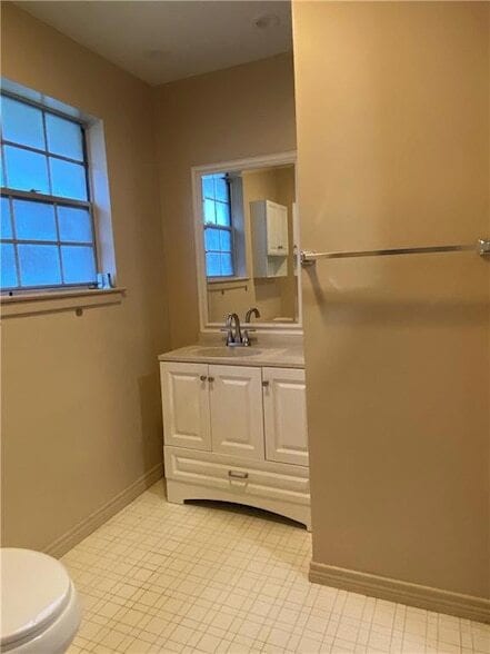 Building Photo - 4825 Jasper St