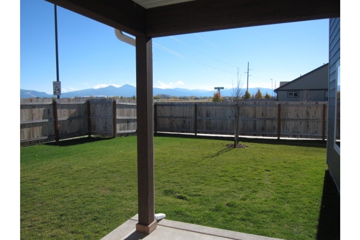 Building Photo - 1906 Leeward Ct