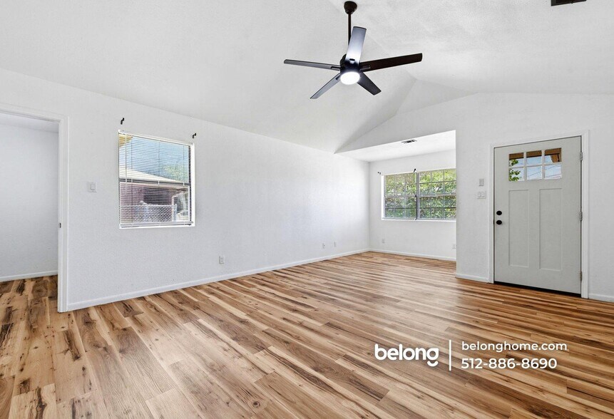 Building Photo - 3103 Honeysuckle Cir