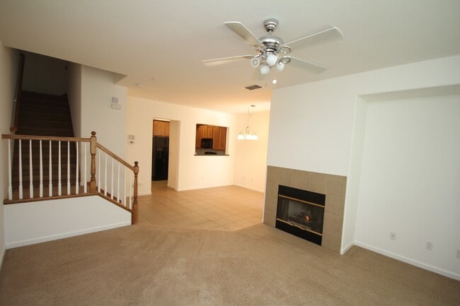 Building Photo - 3BR|2.5BA Condominum 1495SF with 2 car garage!