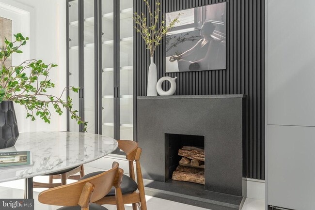 Building Photo - 1604 13th St NW