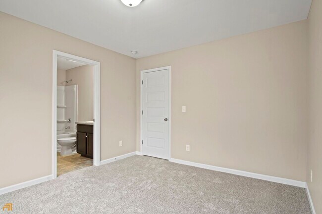 Building Photo - 85 Mary Jane Ln