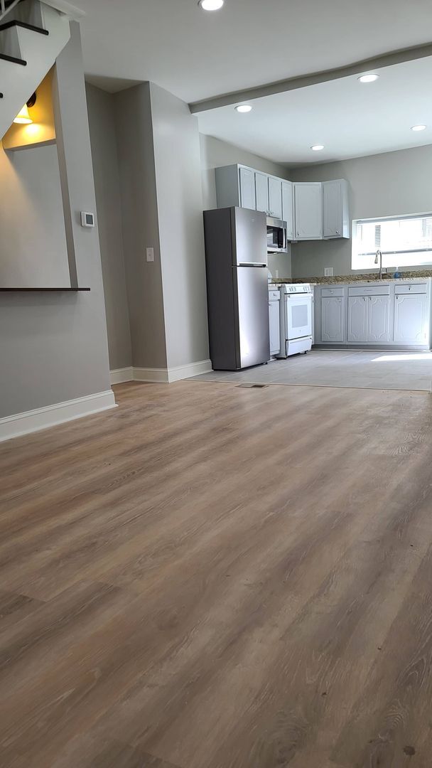 Building Photo - 3 Bed, 1.5 Bath House for Rent in Port Ric...