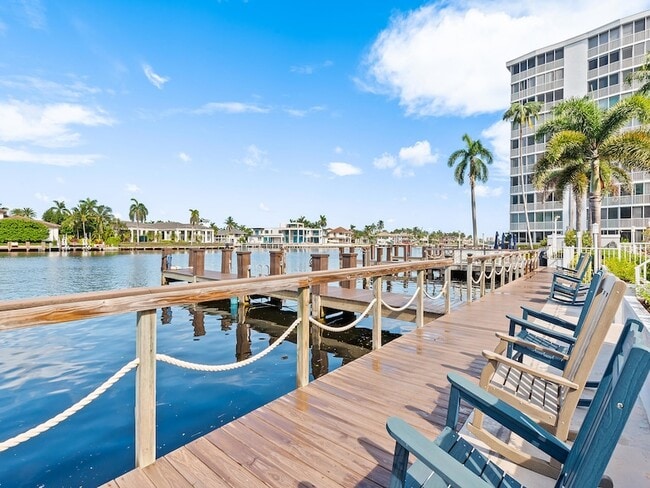 Building Photo - 3310 S Ocean Blvd