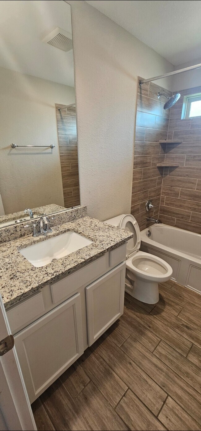 Building Photo - 2907 Velda May Dr