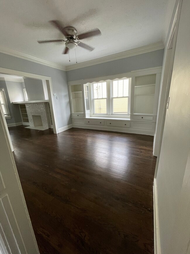 Building Photo - 1475 Winton Ave