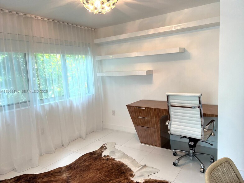 Building Photo - 401 Jefferson Ave