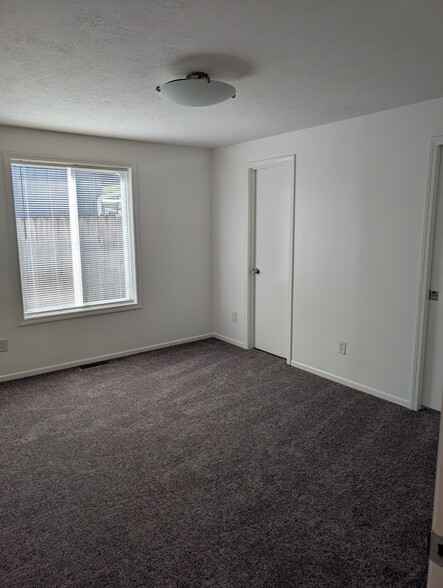 Master Bedroom - 2424 Morning Dove Ct NW
