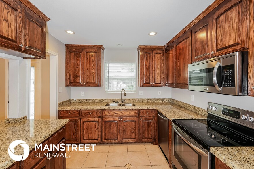 Building Photo - 3020 Laurel Creek Dr