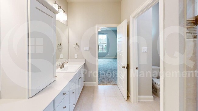 Building Photo - 12982 Jk Ojha St