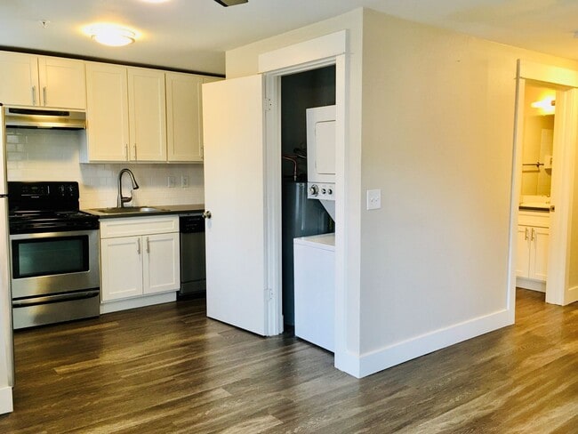 Interior Photo - Raleigh Ridge
