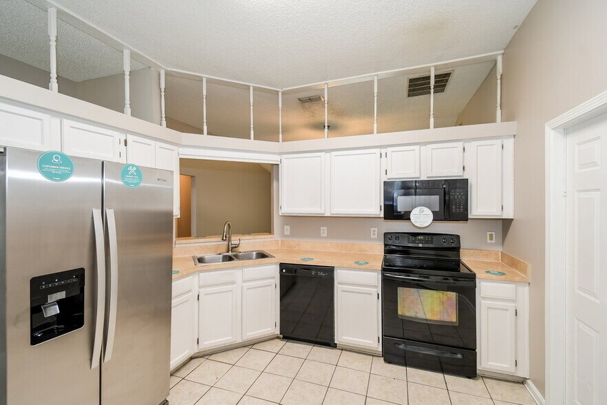Building Photo - 5337 Lacy Jane Way