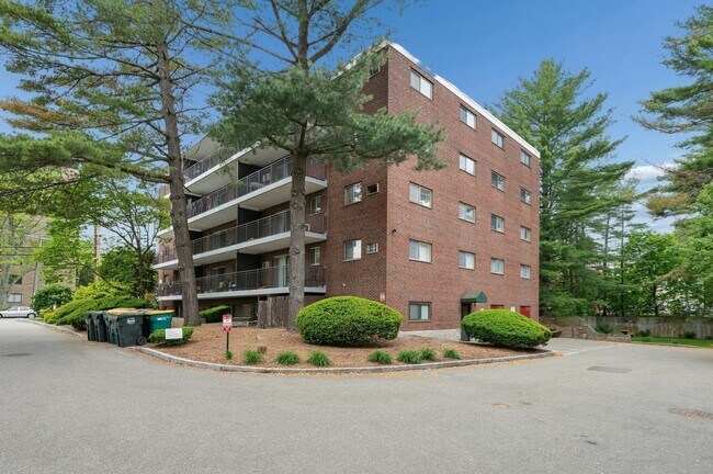 Building Photo - 995 Massachusetts Ave