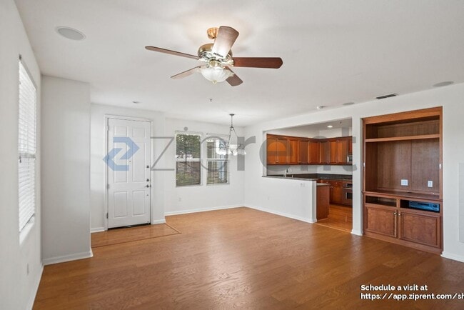 Building Photo - 812 Joree Ln