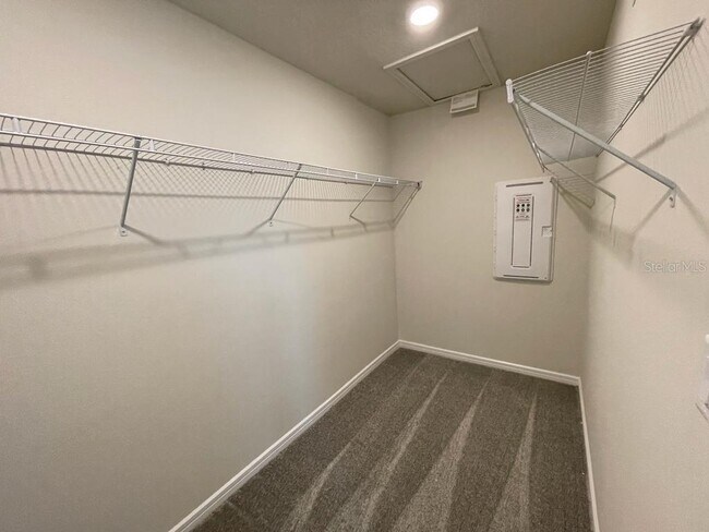 Building Photo - 2760 Bright Bird Ln