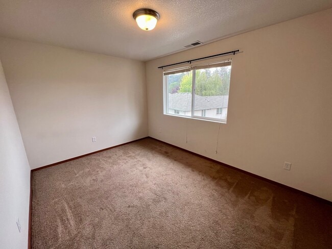 Building Photo - 297 Sowell Dr