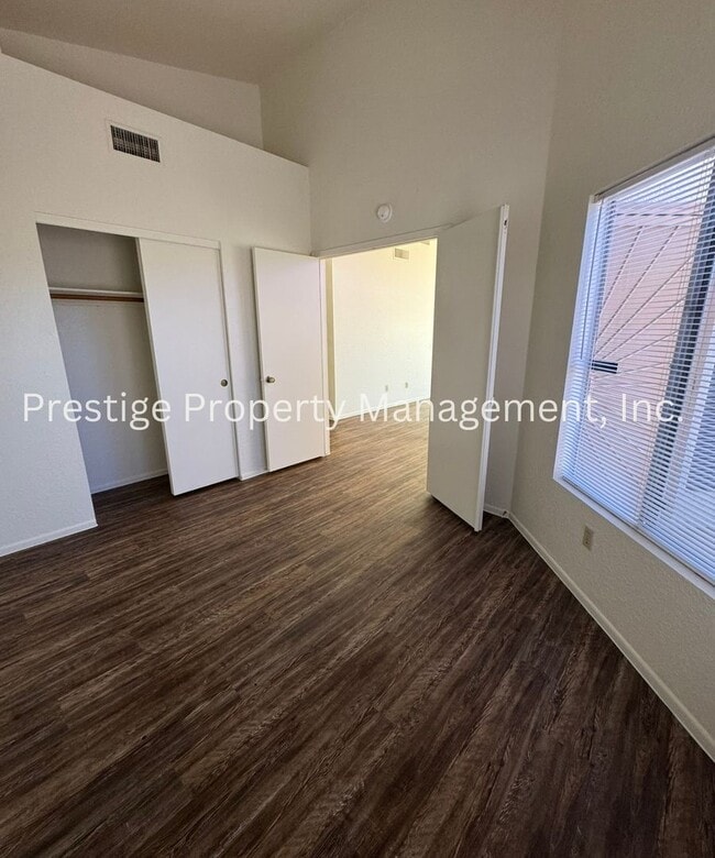 Building Photo - 3093 W Placita De La Roseta