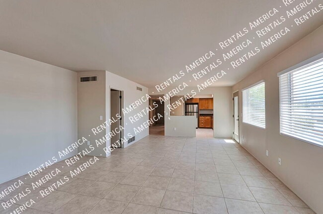 Building Photo - 5421 N Paseo de la Pereza