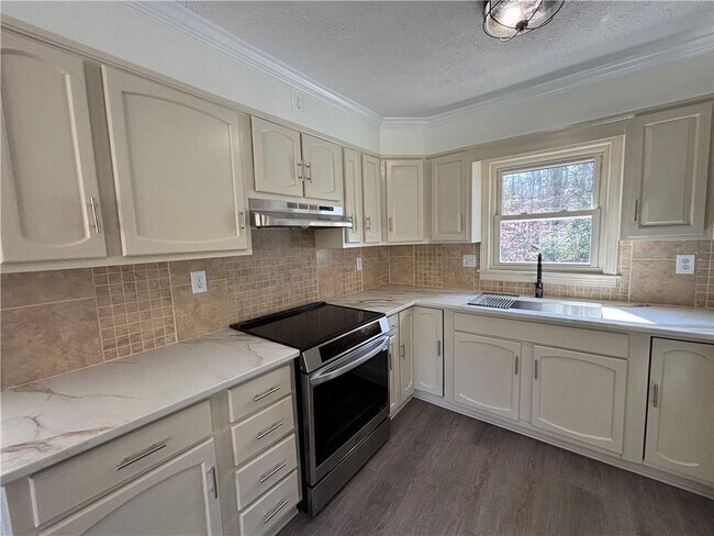 Building Photo - 3854 Davis St