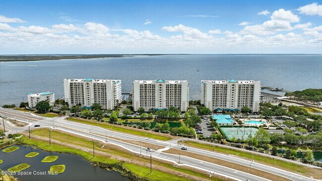 Building Photo - 7 Indian River Ave