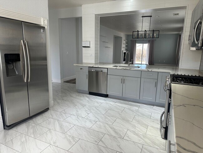 Building Photo - Curti Ranch bungalo