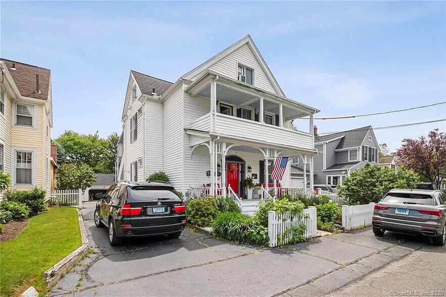 driveway - 83 Beaumont St