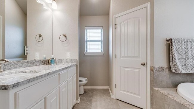 Building Photo - 3308 White Horse Dr