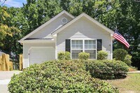 Building Photo - 562 Chisolm Way