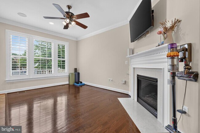 Building Photo - 12230 Water Elm Ln