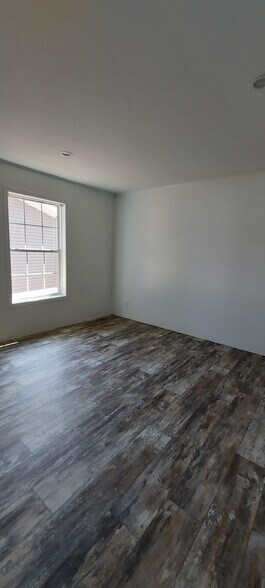 Building Photo - 46 Joymar Dr