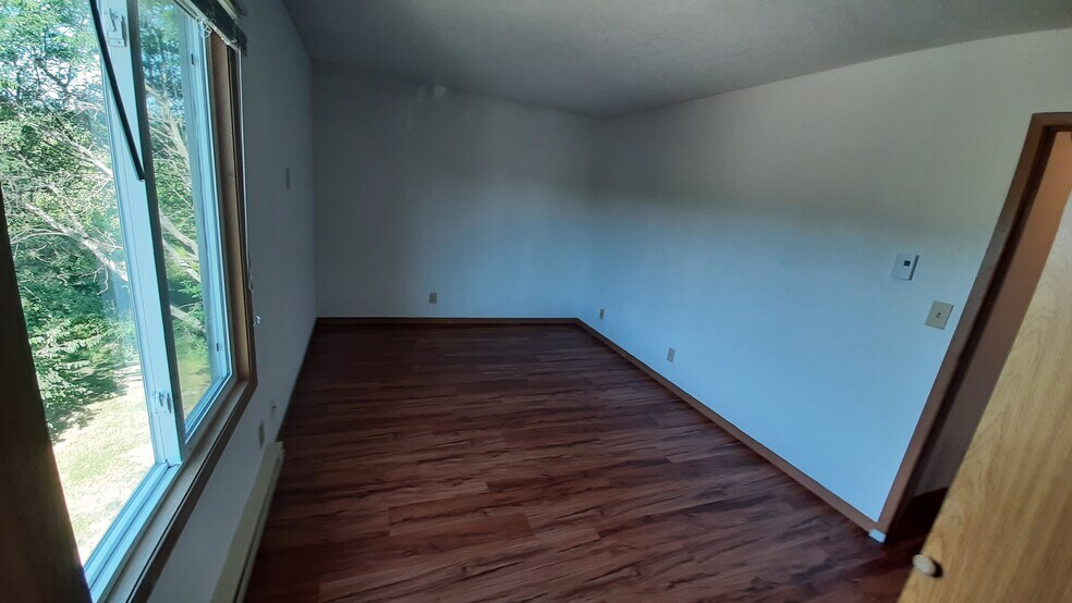 Building Photo - 2543 Neil Armstrong Dr