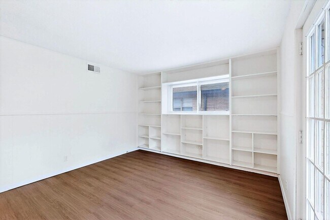 Building Photo - 3BR/2BA North Richland Hills Home with Updated Finishes