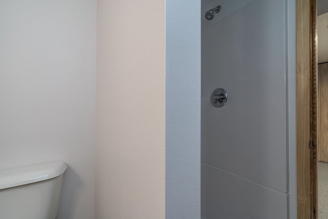 Building Photo - Beautiful Single Family Home