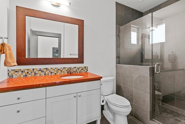 Building Photo - 332 Rugged Earth Dr