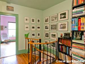 Upstairs - 454 Saint Nicholas Ave