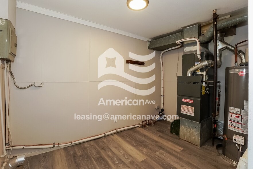 Building Photo - 2522 E 39th St