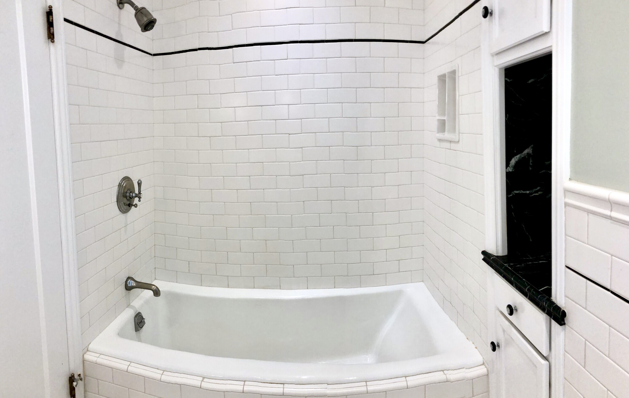 Full bath - 4636 18th St