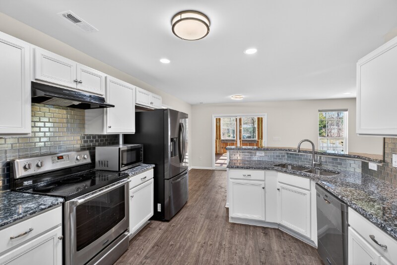 Building Photo - 106 Barbee Rd