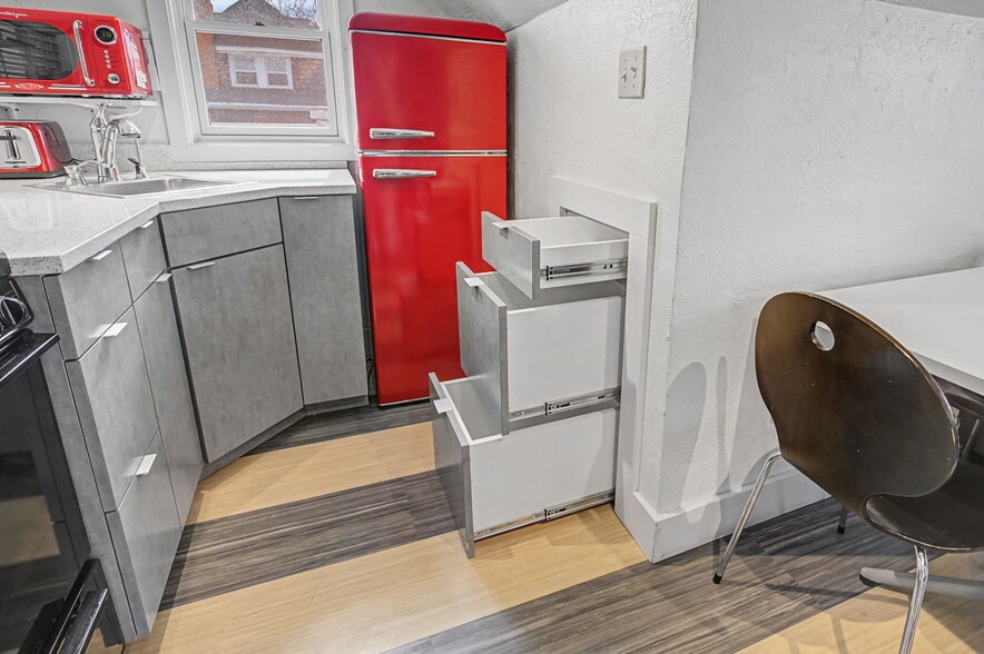 storage drawers - 1427 Clayton St