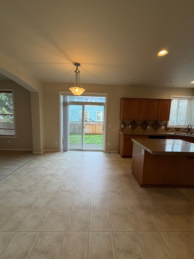 Building Photo - 7125 Axis St SE