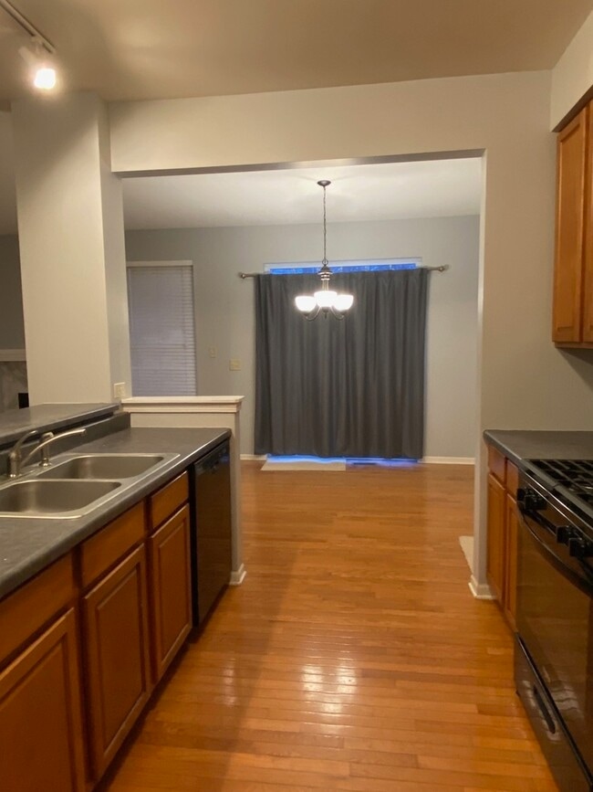 Building Photo - 364 Grape Vine Trail