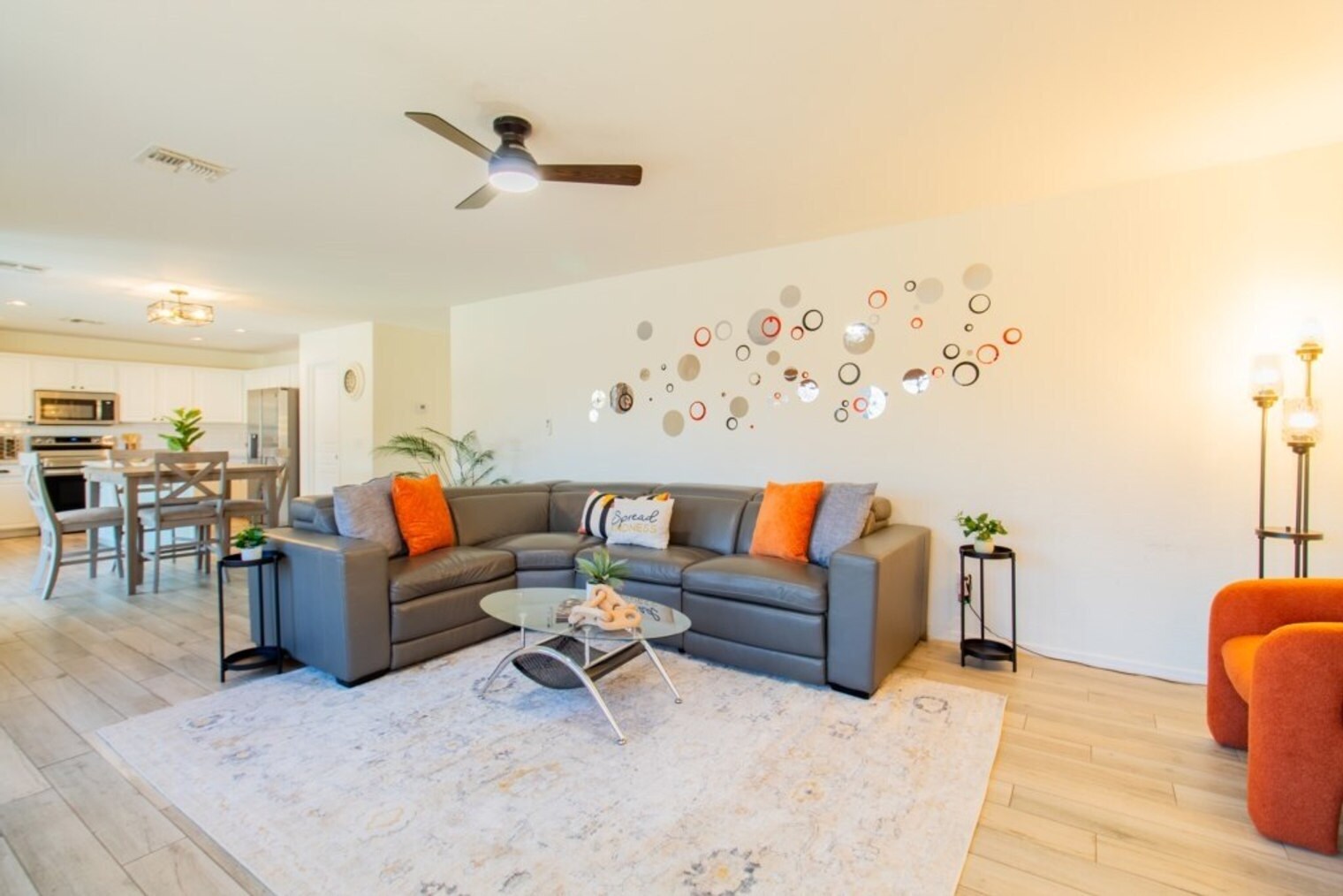 Building Photo - 1550 N Desert Willow St