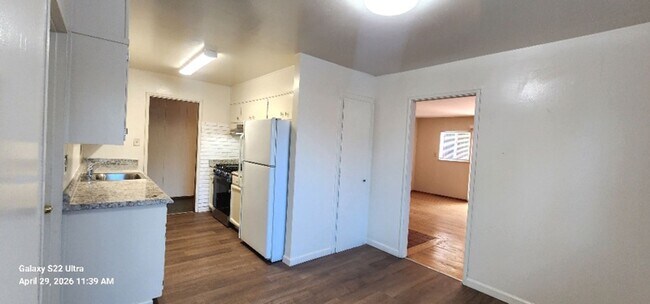 Building Photo - Charming 3 Bedroom 2 Bath Home San Leandro!