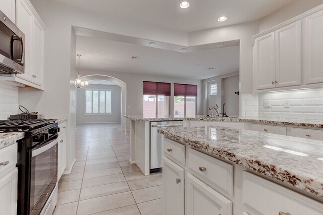Building Photo - 5641 Sagamore Canyon St