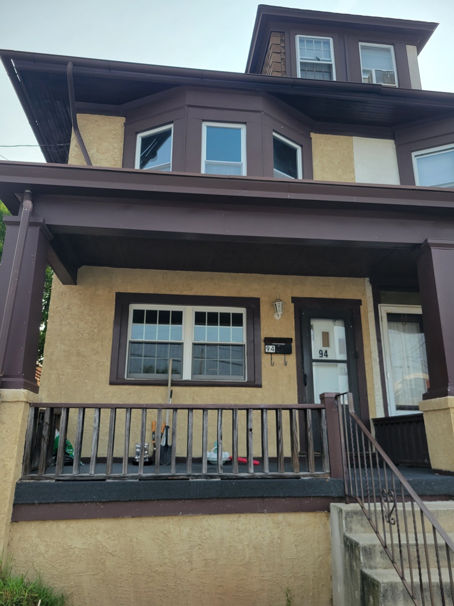 the front Porch - 94 Madison St