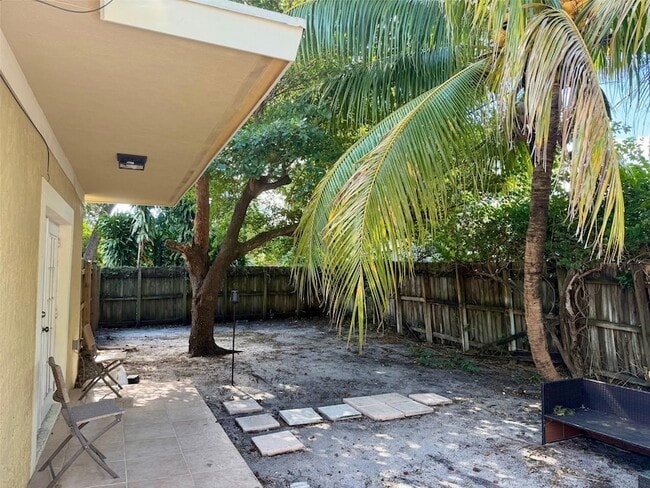 Building Photo - 1217 NW 7th Ave