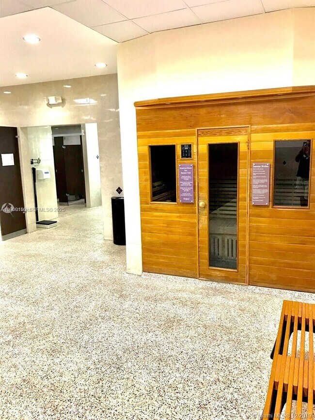 Building Photo - 92 Berkshire D